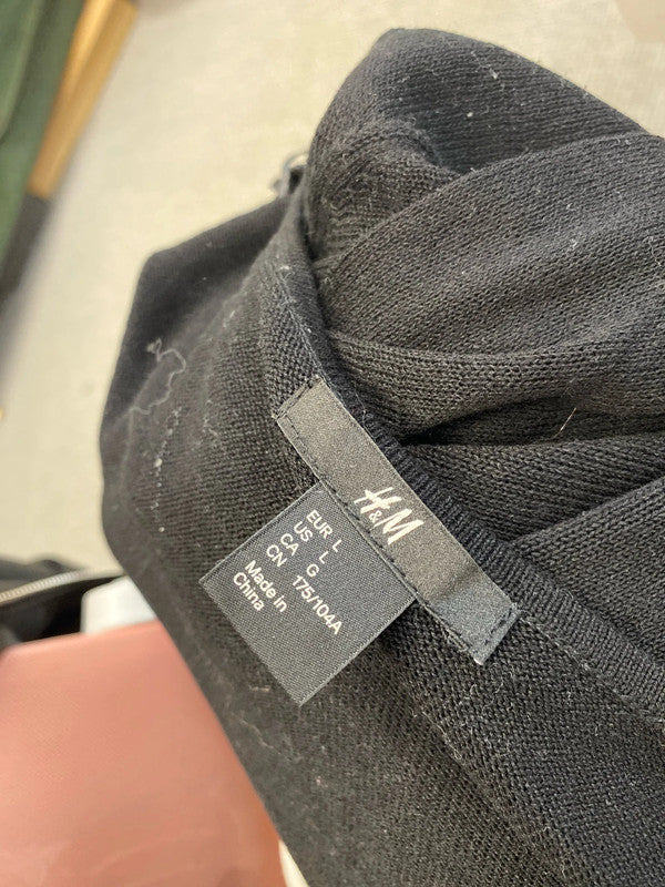 Lovely H&M black v neck longline jumper UK L KM003