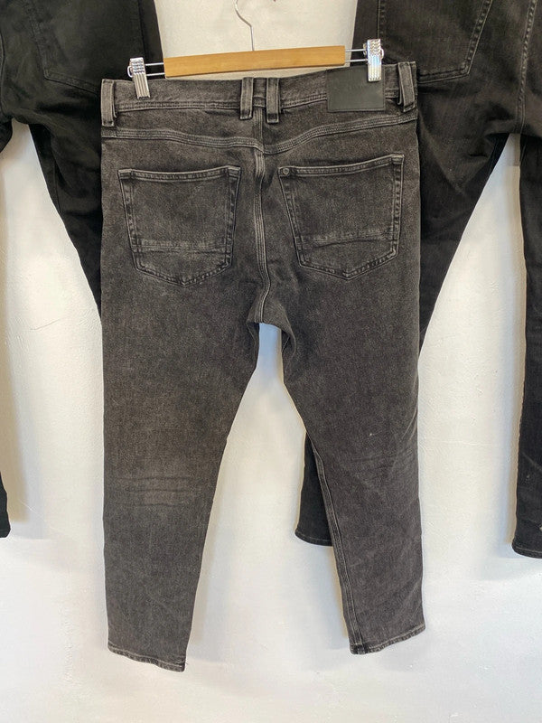 Trio of black and charcoal H&M men’s jean 32 #3 JR001