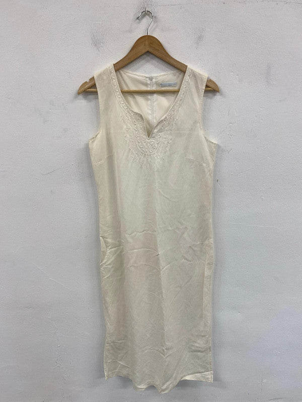 Amaranto Elegant Cream Embroidered Sheath Dress UK 12 MM005