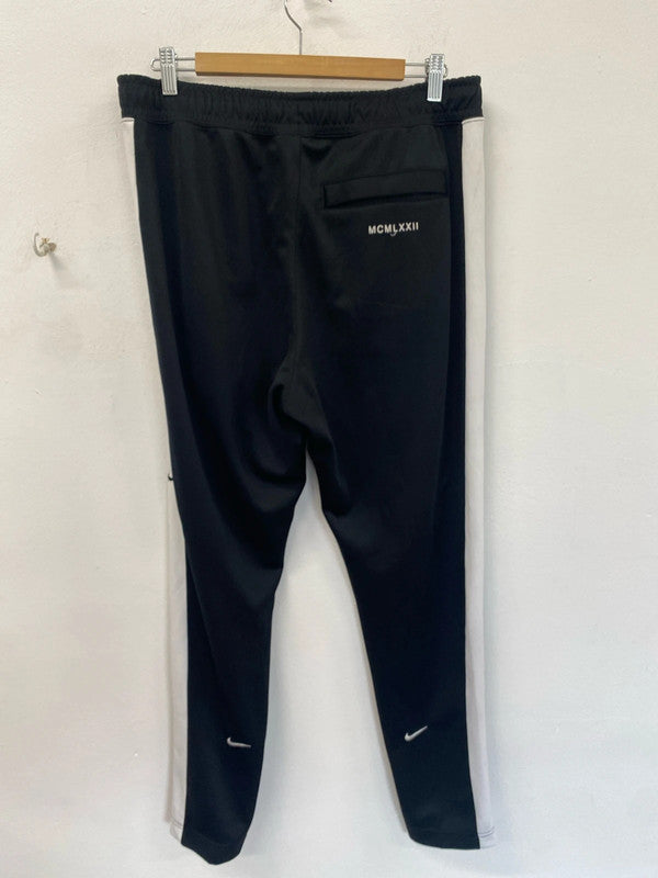Classic Nike swoosh tapered jogger side stripe M black LL003