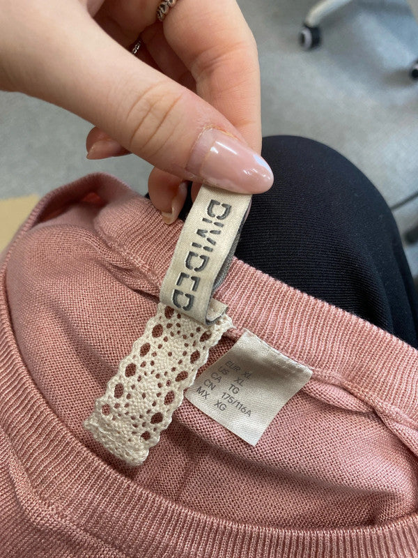 Lovely H&M pink lace hem jumper UK XL KM003
