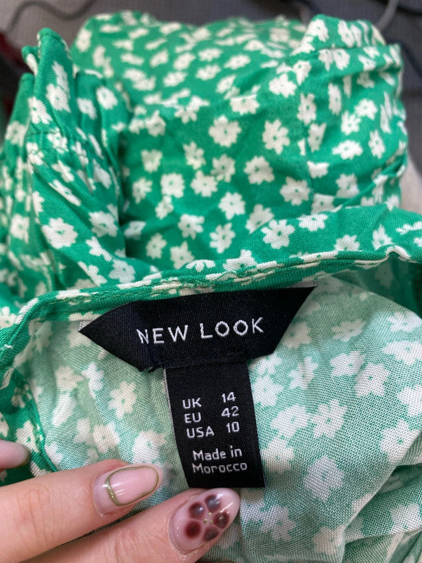 Lovely new look green white floral blouse UK 14 NN001