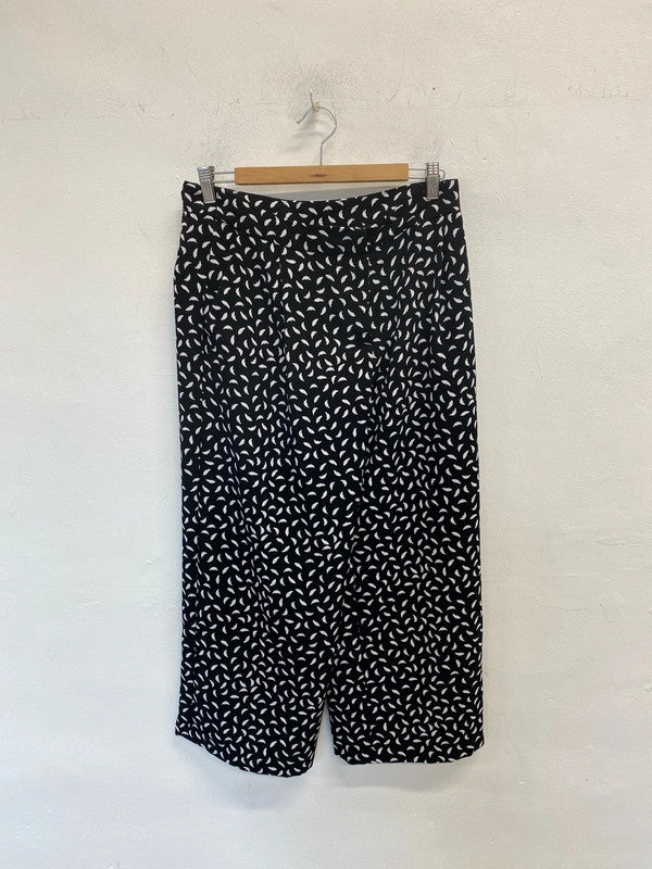 Stunning monki black white pattern wide leg trousers cropped UK 12 ED001