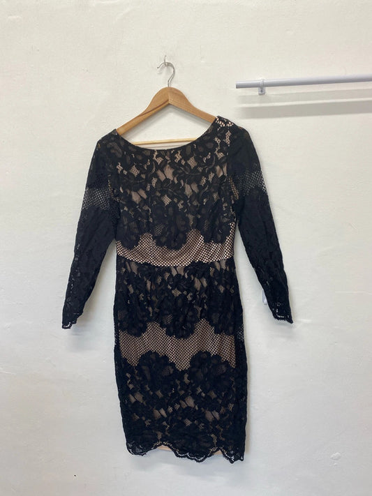 Fabulous Coast Overlay occasion dress Uk14 black & nude MW001