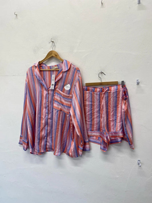 Fabulous Rainbow Pastel stripe New Pyjamas Uk20-22 TU #113 LK006