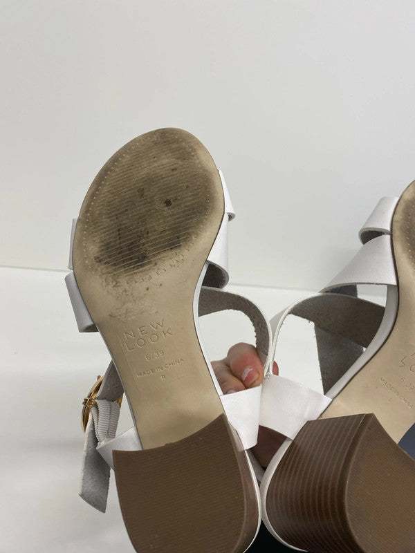 Classic mid block heel white summer sandal Uk5 LB005