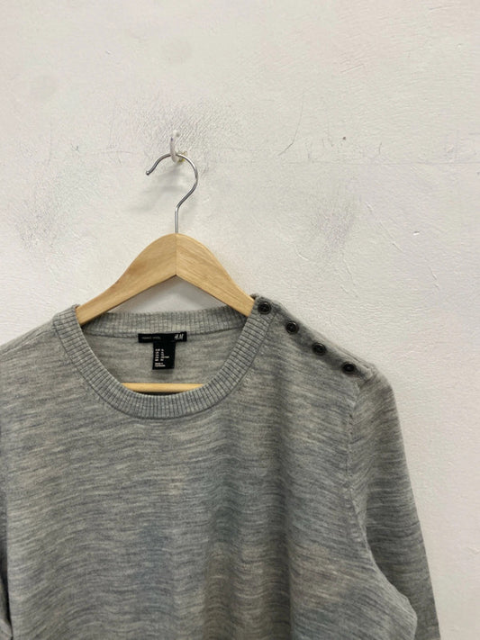 Lovely H&M grey merino wool jumper UK XL KM003