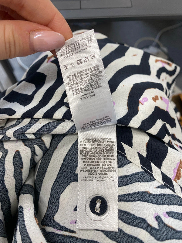 Lovely never fully dressed zebra blouse UK 10 SS002