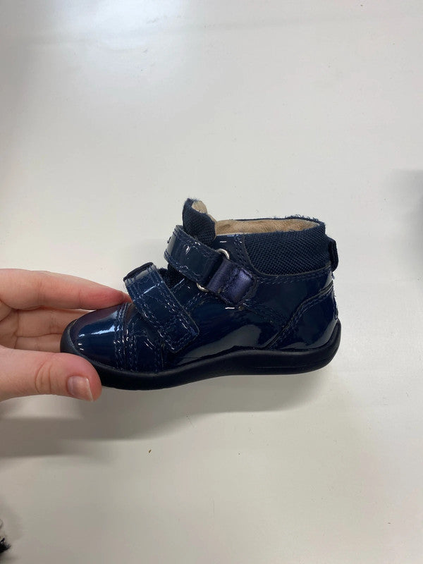 Start-Rite Adorable Navy Patent Flower Leather Shoes Size 4 KM004