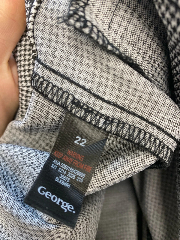 Fabulous George monochrome checked trousers Uk22 YM001