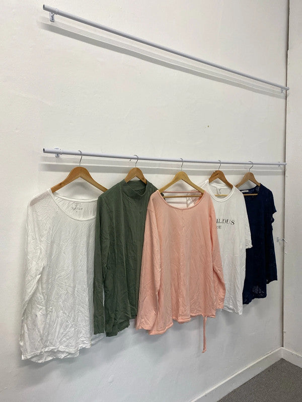 Fabulous Bundle of women’s classic T shirts Uk20 #209 LK006