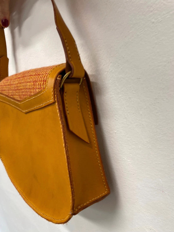 Fabulous Harris Tweed Islander Saddle Bag One size Mustard BS001