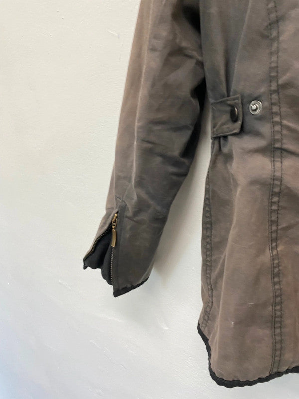 Fabulous Barbour distressed & loved Wax Jacket UK10 Brown Faded KB001