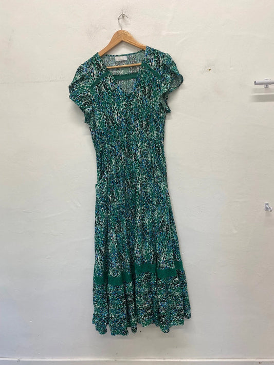 Gorgeous Quiz Maxi dress Uk16 Green summer vibes NS002