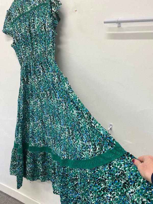 Gorgeous Quiz Maxi dress Uk16 Green summer vibes NS002
