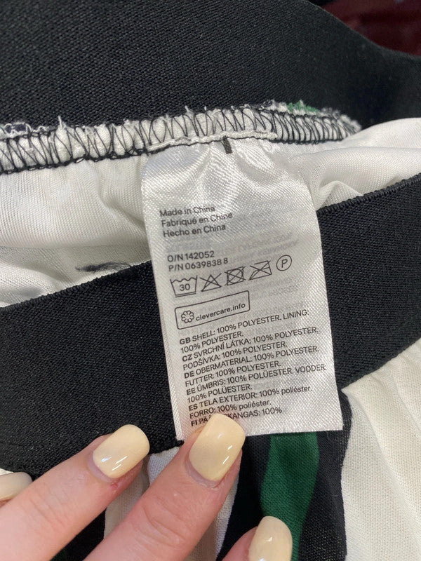 Lovely h&m pleated midi skirt green stripe uk m AB024