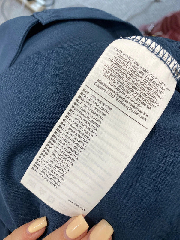 Gorgeous women’s Nike dri fit golf navy polo shirt uk m lo442