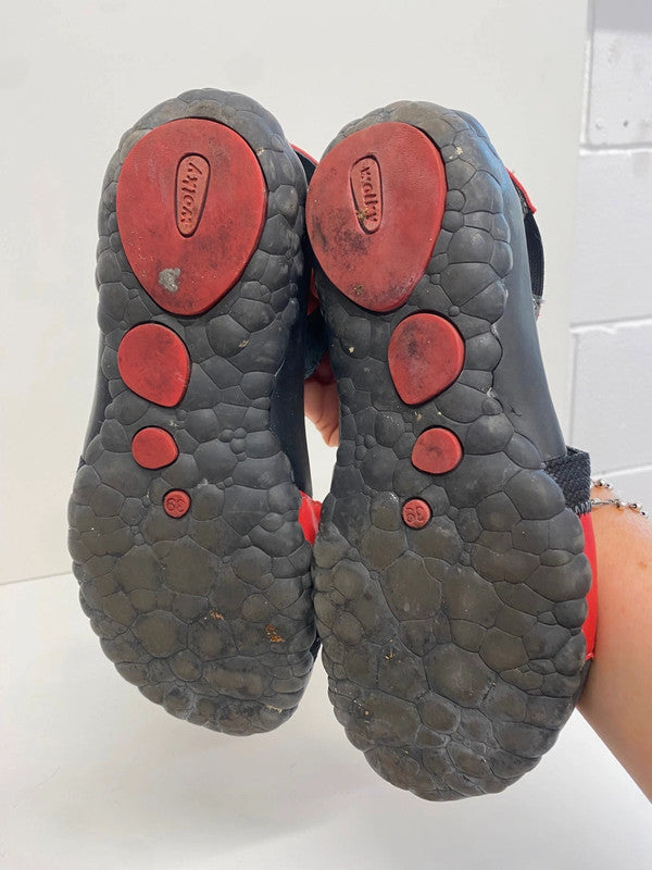 Fabulous Wolky leather walking Sandals UK6 Red & Black KM001
