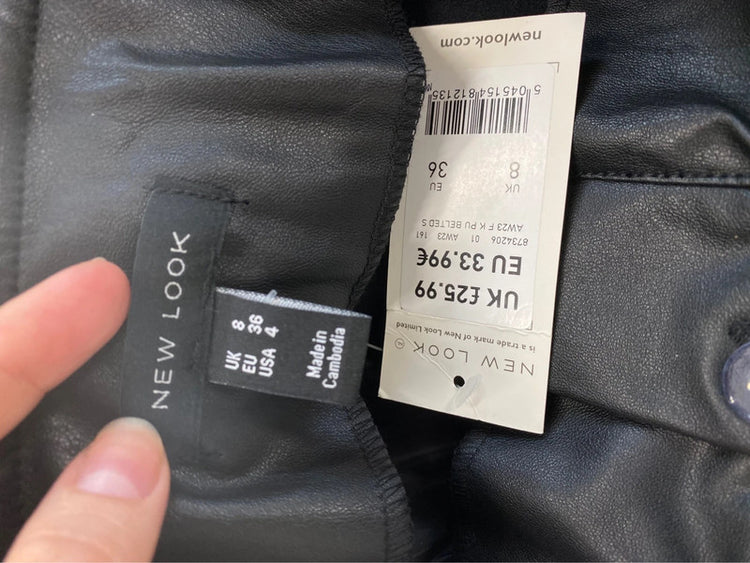 Fabulous New Look Black Faux Leather Belted Shorts UK8 LG276