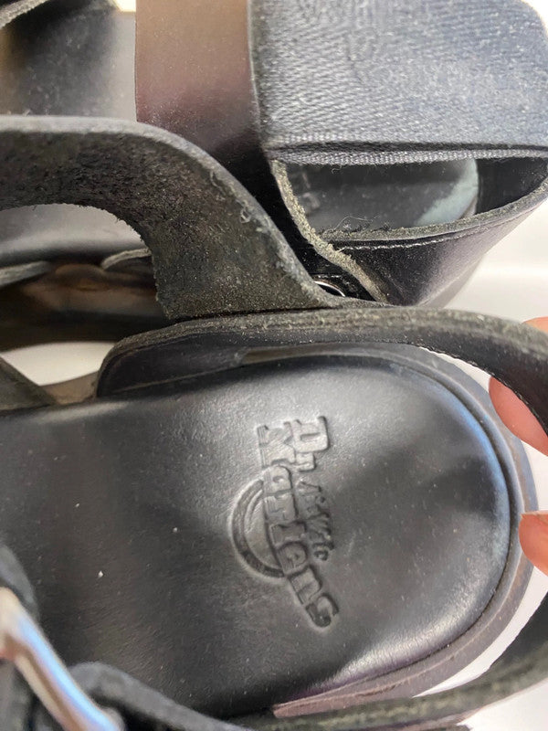 Fabulous Dr. Martens Gryphon Sandals 4 Black leather ZB458