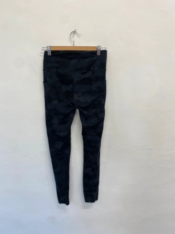 Fabulous Lululemon Leggings pocket UK 12 Black camouflage PS462
