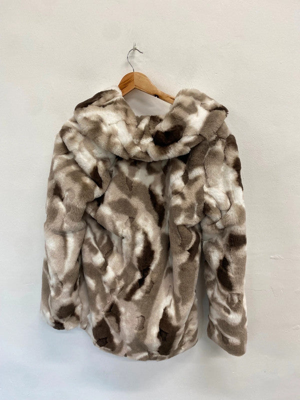 Fabulous Dennis Basso Faux fur jacket UK M chocolate ice AP464