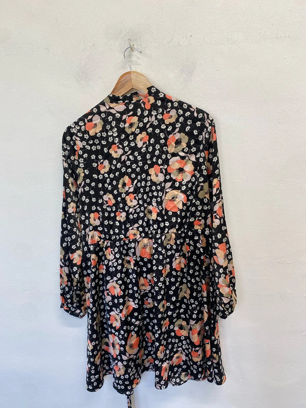 Gorgeous very black multicolour floral tie front dress UK 18 MD002