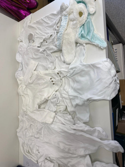 Fabulous New Born up to1 month baby bundle & rabbit hat Tu Mothercare #4 EW005