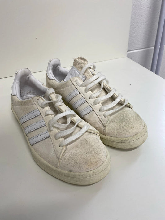 Fabulous Adidas Campers 80’s cream white trainers Uk4 KD001