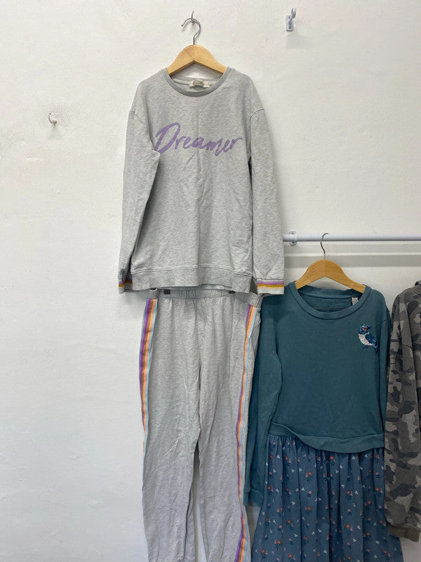 Lovely girls fun & play bundle age 11-13 M&S Primark #25 JS004