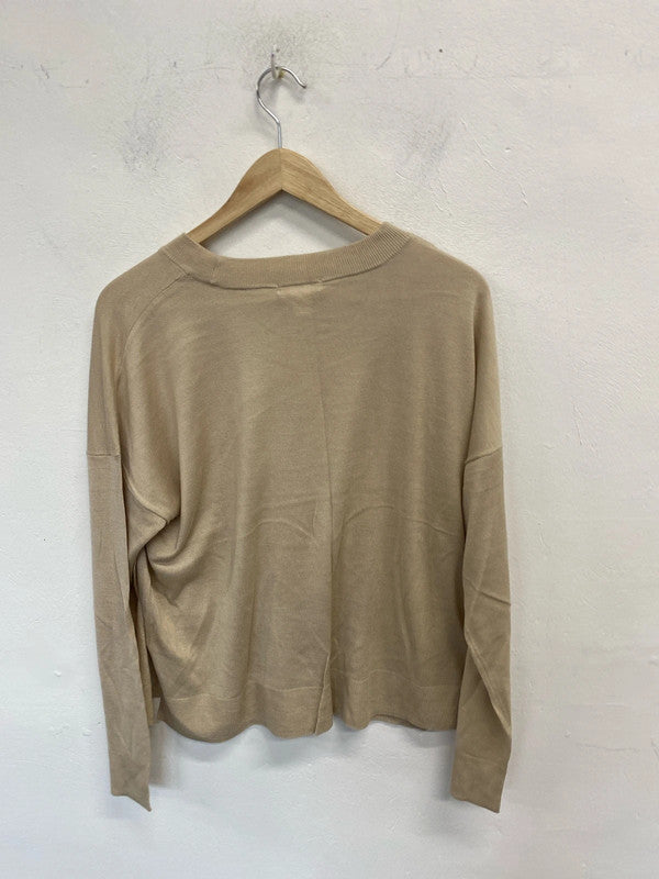Lovely H&M beige lightweight jumper UK L KM003