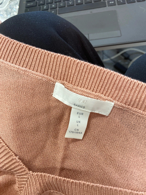 Lovely H&M peach v neck jumper UK L KM003