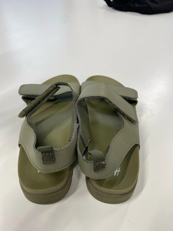 Lovely children’s H&M khaki sandals strap Velcro UK 12 KS002
