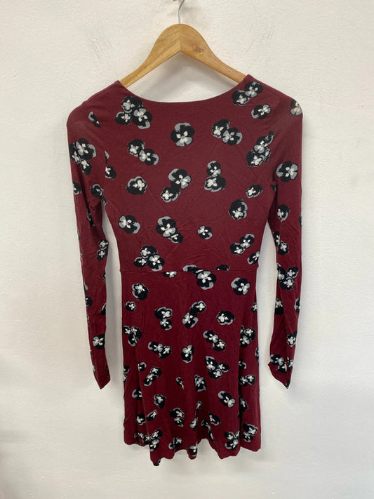 River Island Cute Burgundy Flower Pattern Mini Dress UK 8 KM004
