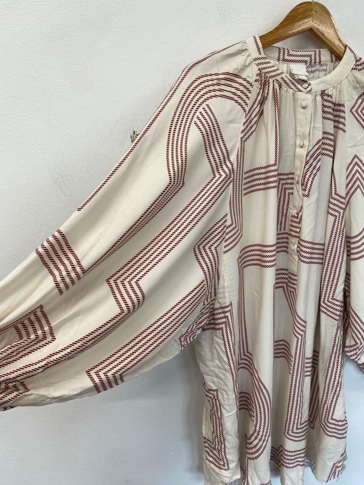 Fabulous H&M tunic Dress 12 Ivory with geometric Red Pattern DM002