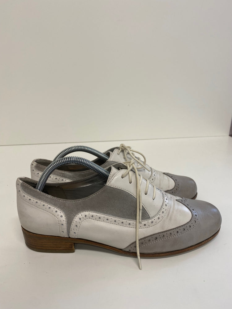 Fabulous Next Softwear leather Brogue UK 8 D Grey and White Glitter LK006