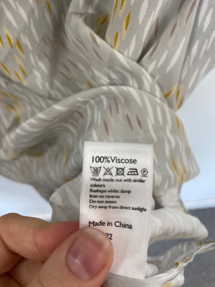 Fabulous Modern Rarity Blouse UK 8 Gray with Yellow Patterns WLH01