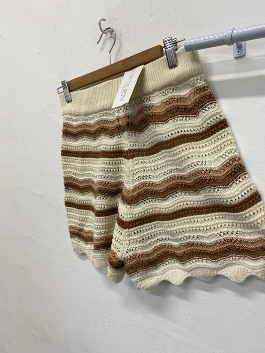 Fabulous IN THE STYLE boho Shorts 10/12 Beige Brown RG020