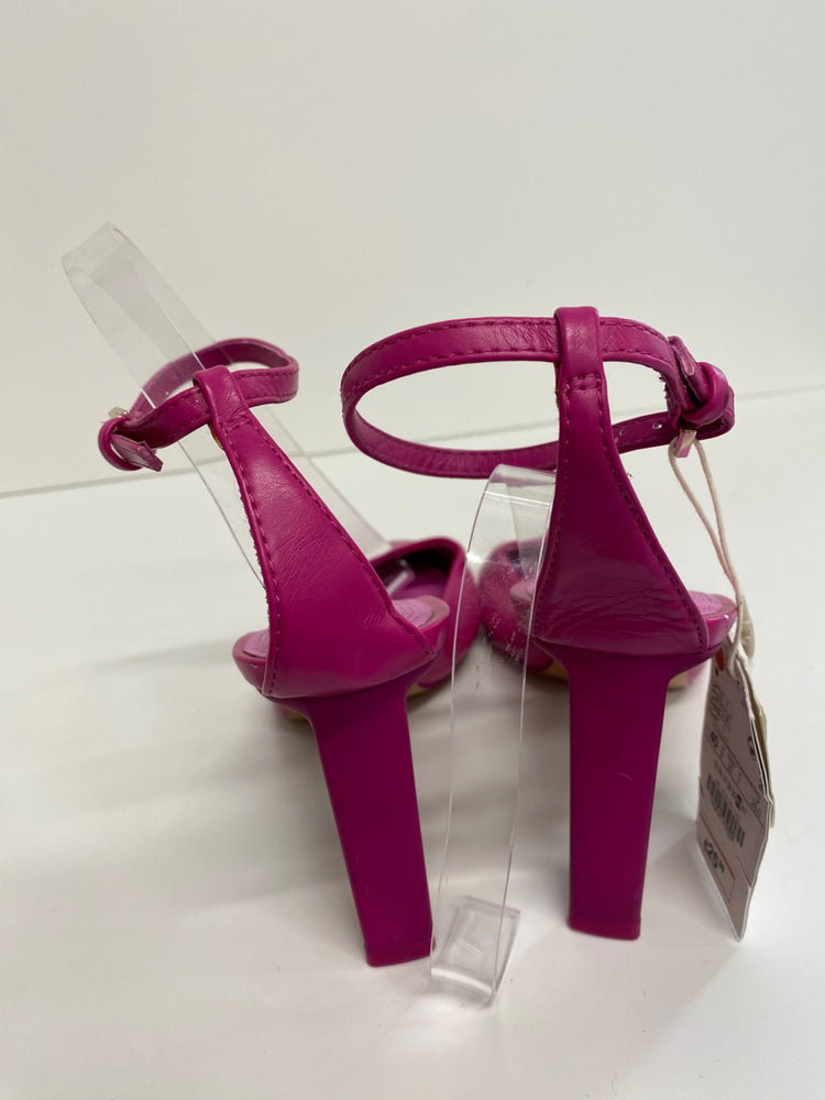 Gorgeous Stradivarius High Heels Uk7 Pink ankle straps DF001