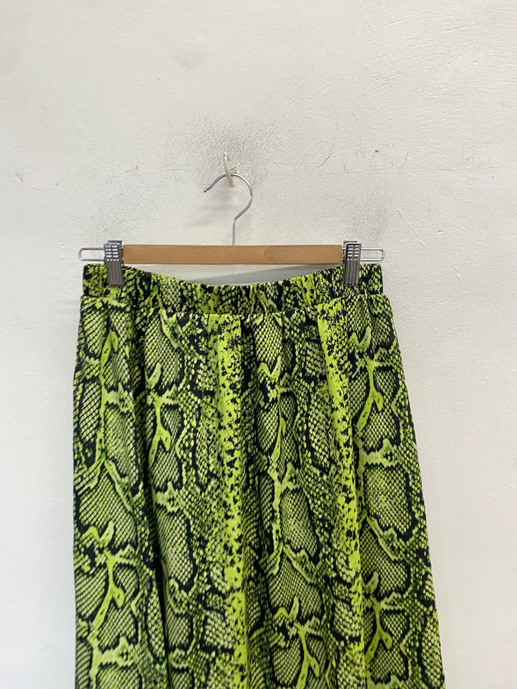 Stunning Na-kd Skirt Uk L Neon green and black snake print KM001