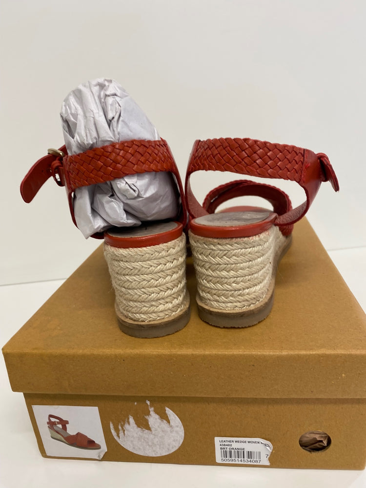 Gorgeous White stuff Sandals Uk7 Burnt Orange Wedge heels CD001