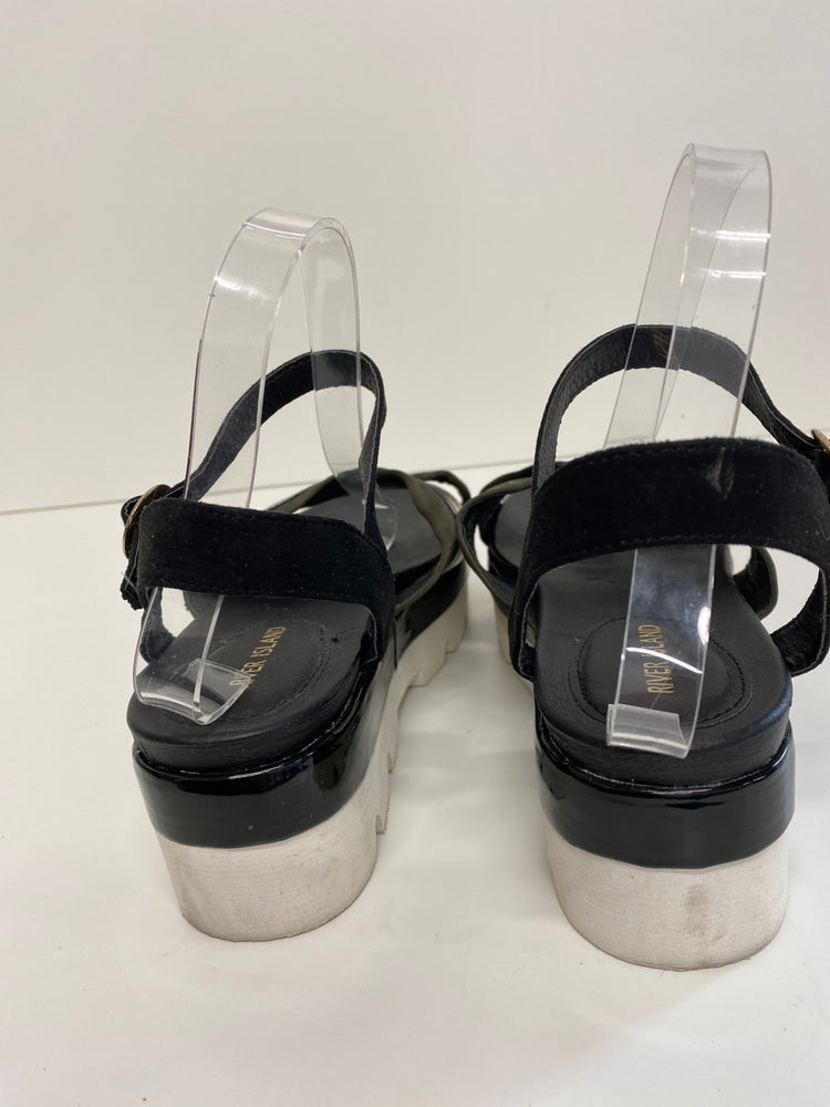 Gorgeous River island Sandals Uk7.5 Black khaki gold flat form DF001