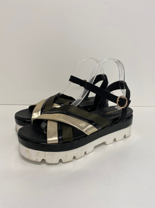 Gorgeous River island Sandals Uk7.5 Black khaki gold flat form DF001