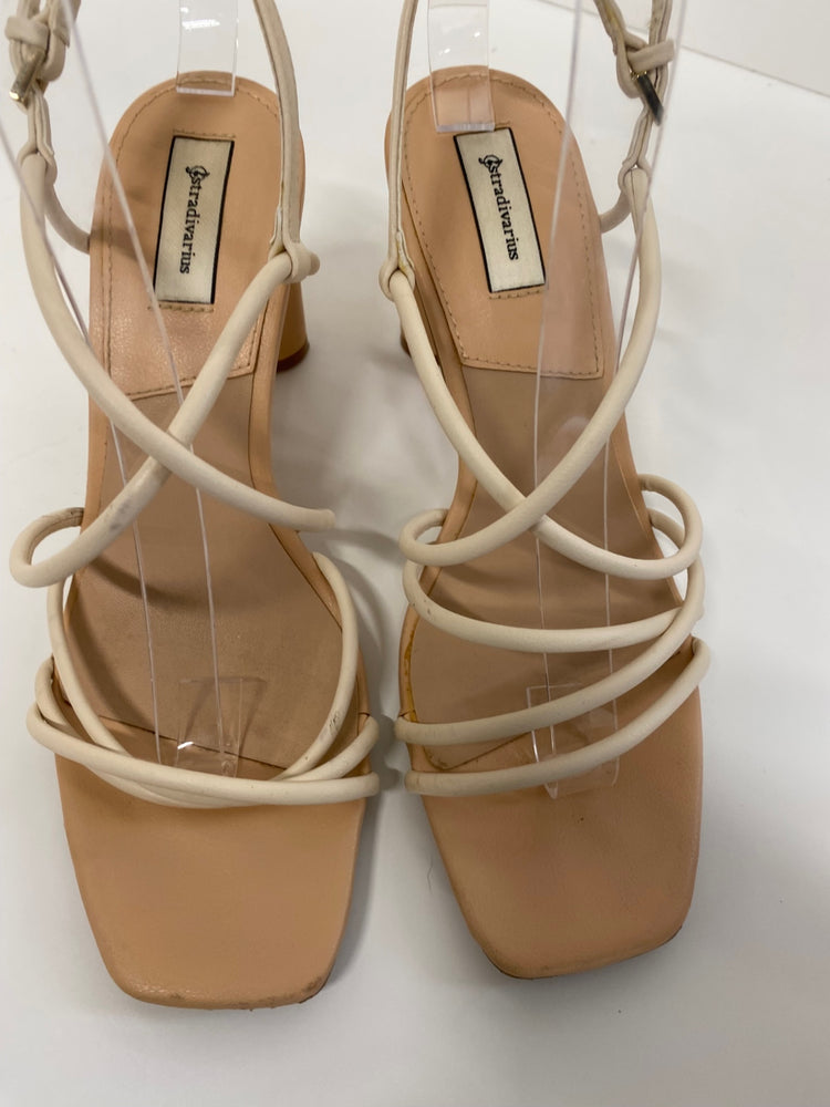 Gorgeous Stradivarius Heeled Sandals uk4 Beige Strappy CP002