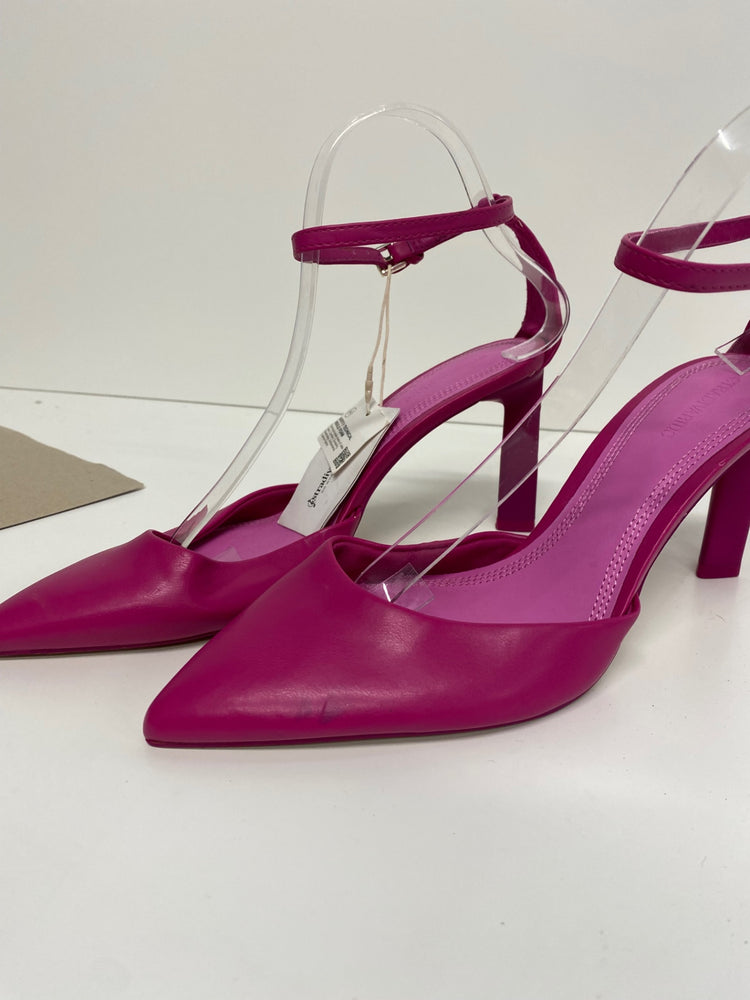 Gorgeous Stradivarius High Heels Uk7 Pink ankle straps DF001