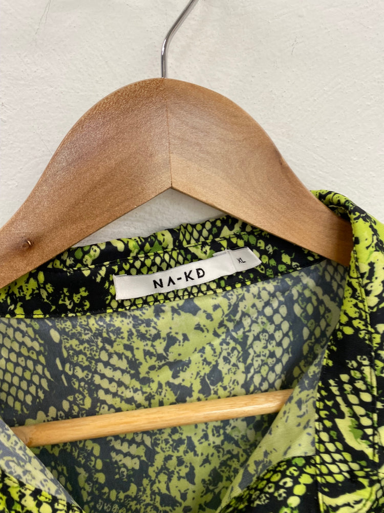 Stunning NA-KD Shirt XL Green & Black Reptile Print KM001