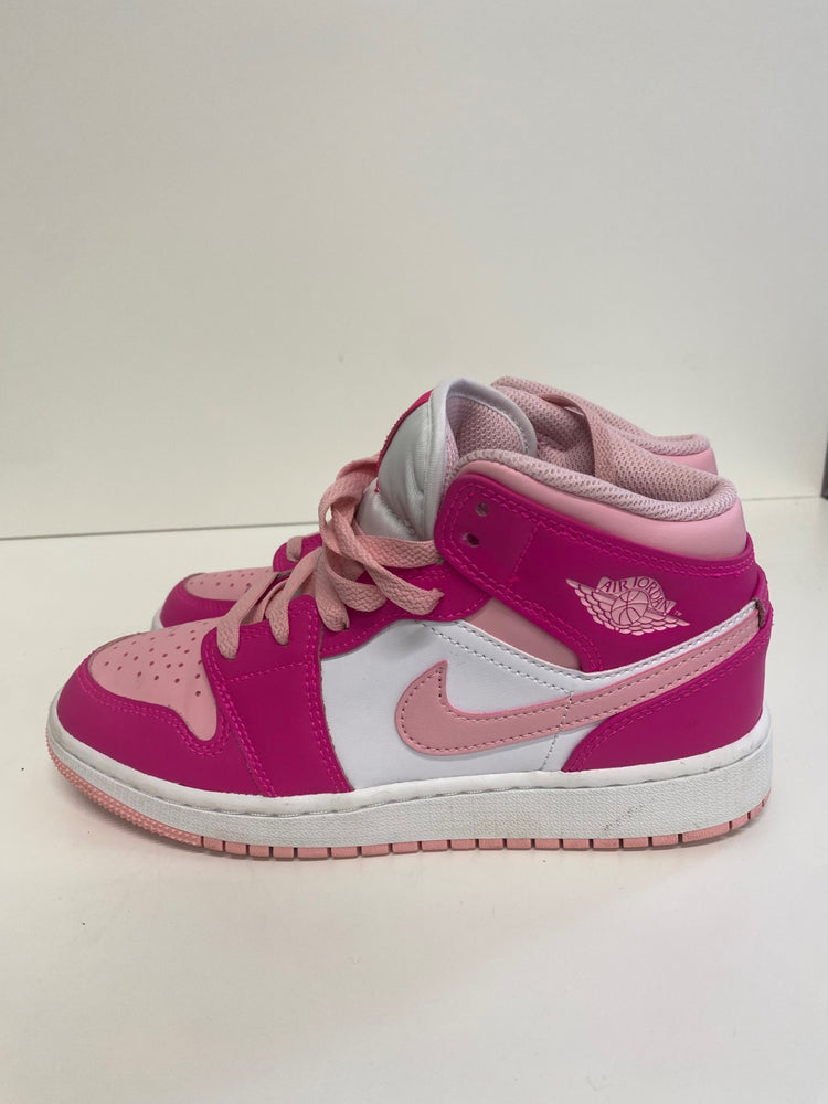 Classic Nike Air Jordan Sneakers Uk3.5 Pink fuschia RARE Bb001