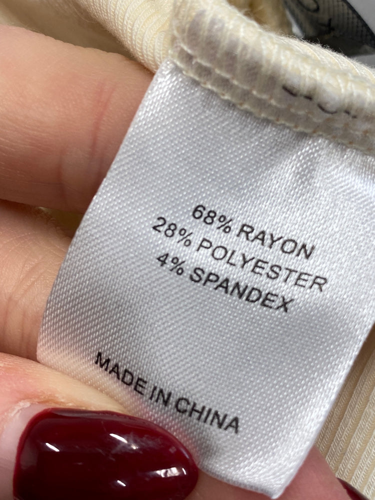 Stunning White fox Shorts Uk xs Cream BB001