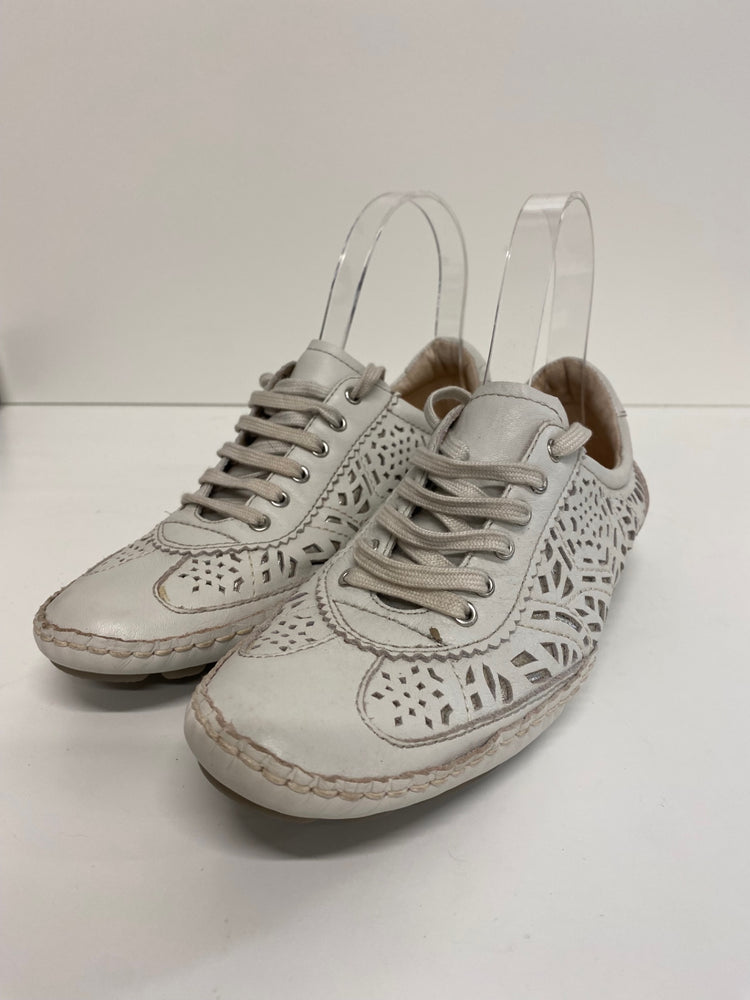 Classic Kolinos Sneakers UK2.5 Beige/Off-white BT001