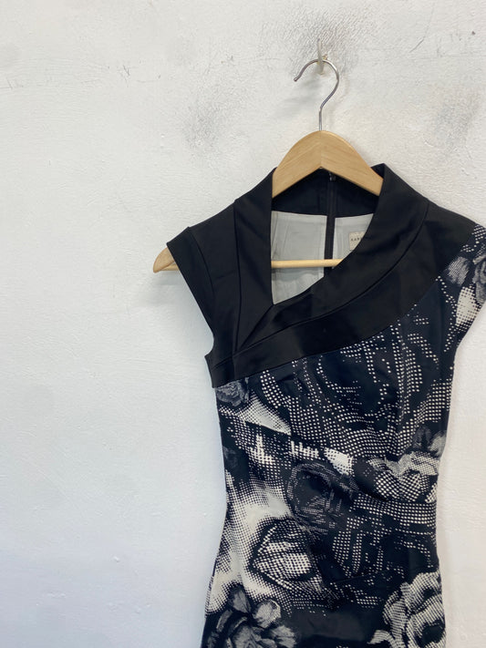 Classic Karen Millen Dress UK8 grey roses Pencil JB006